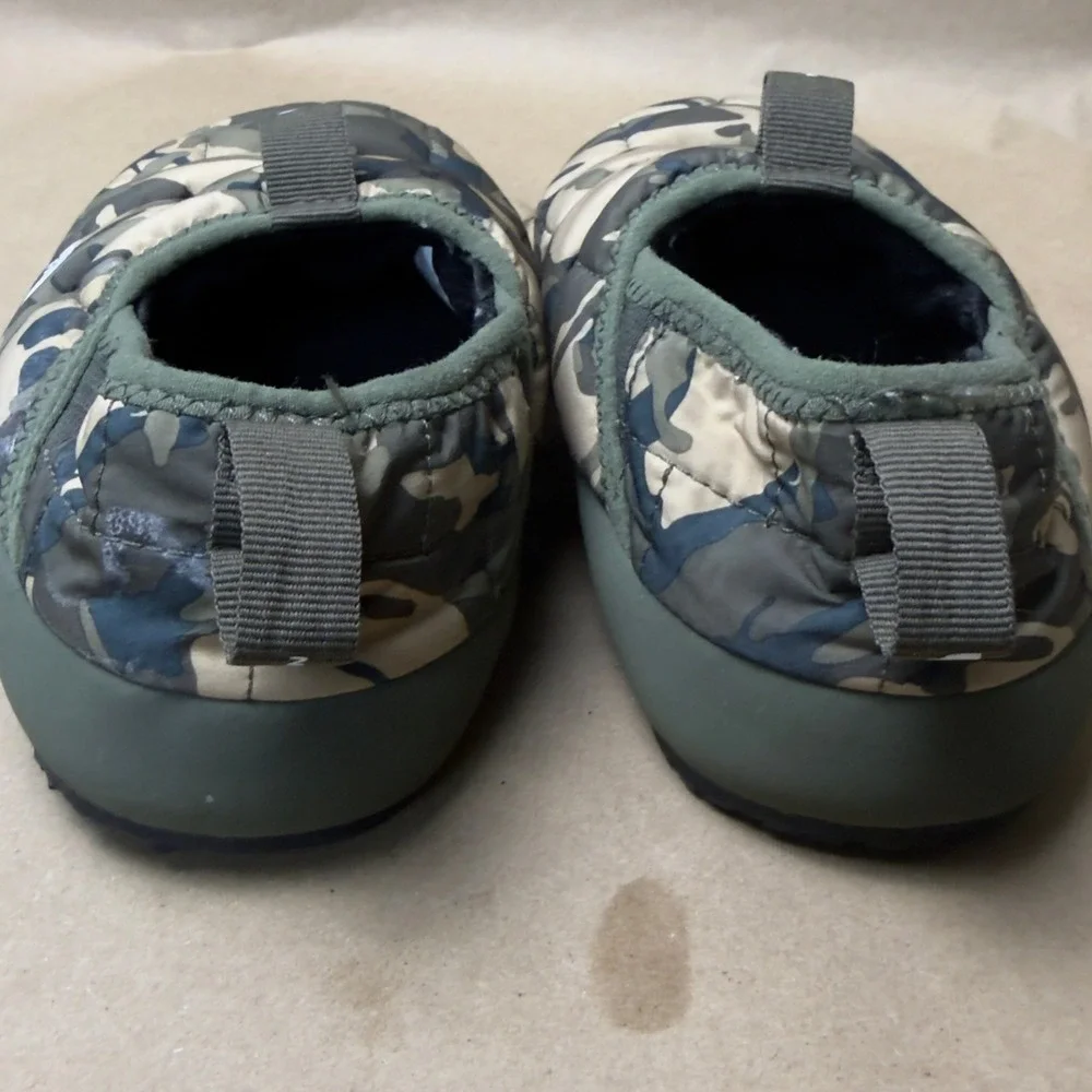 The North Face Kids ThermoBall Traction Mule II‎ Camo Slippers Green Size 1Y